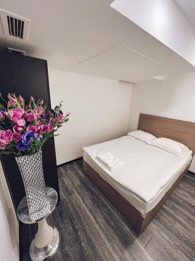 It Hotel Tumanyan Street Erywań Zewnętrze zdjęcie