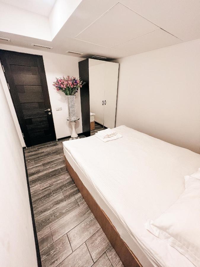 It Hotel Tumanyan Street Erywań Zewnętrze zdjęcie