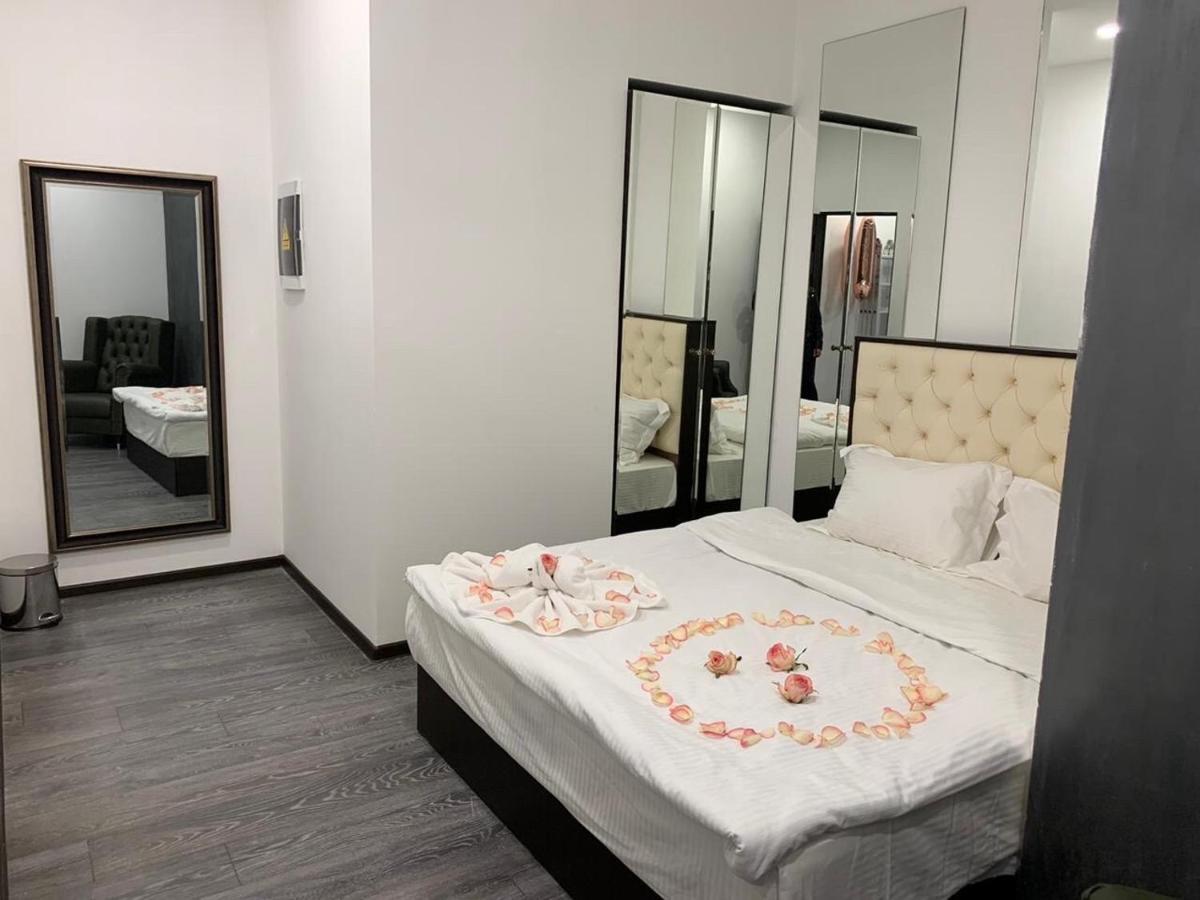 It Hotel Tumanyan Street Erywań Zewnętrze zdjęcie
